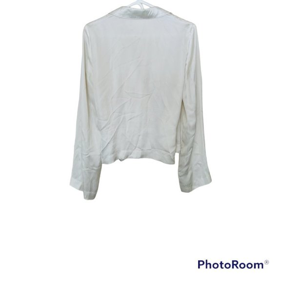 ARITZIA Wilfred ALLUSION Ivory Silk Wrap Top. Size Medium - Picture 7 of 9